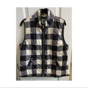 Old navy puffer vest